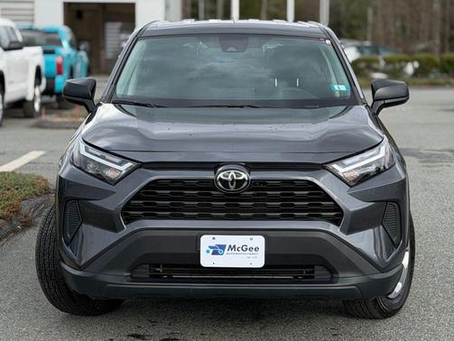 01g3 2023 Toyota RAV4 LE