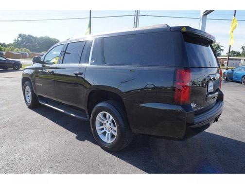 Photo 4 of 27 of 2016 Chevrolet Suburban LS
