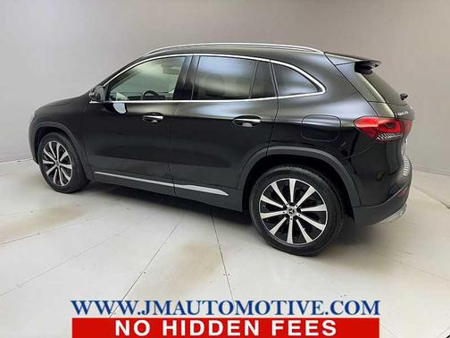 2021 Mercedes-Benz GLA 250 Base 4MATIC