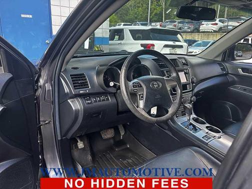 2013 Toyota Highlander SE