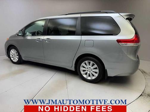 2012 Toyota Sienna LE