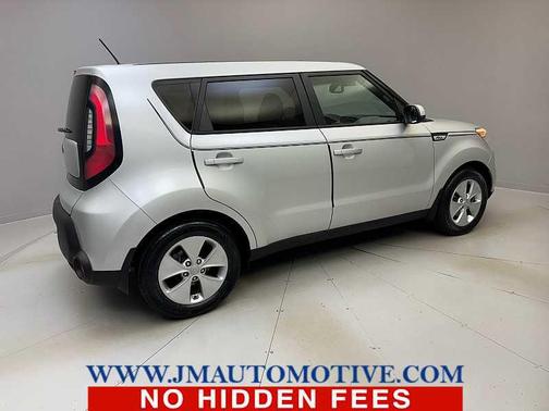Bright Silver 2015 Kia Soul Base