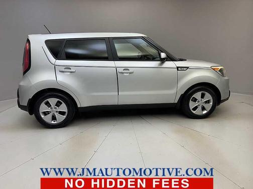 Bright Silver 2015 Kia Soul Base