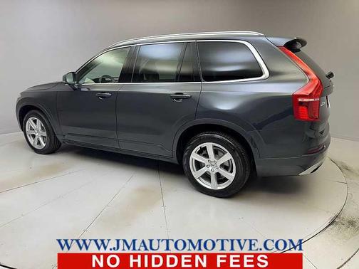 2021 Volvo XC90 T6 Momentum