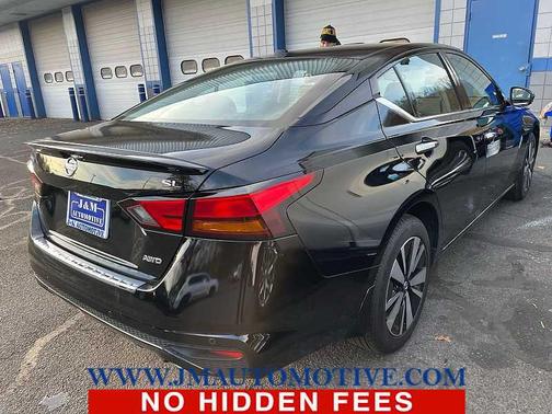 2022 Nissan Altima 2.5 SL