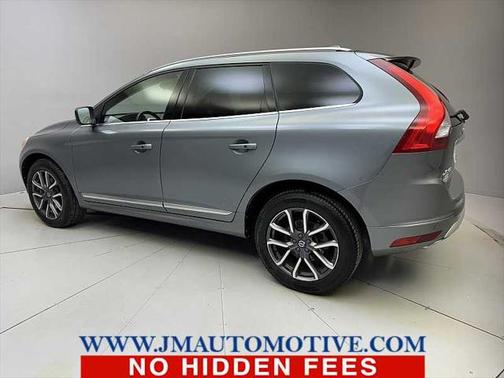 2017 Volvo XC60 T6 Dynamic