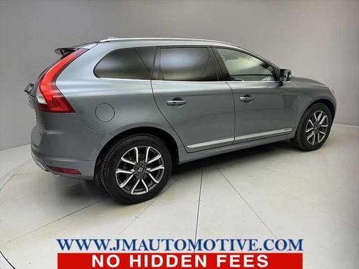 2017 Volvo XC60 T6 Dynamic