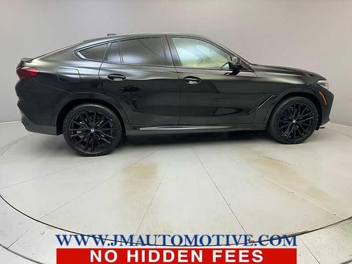 2022 BMW X6 xDrive40i