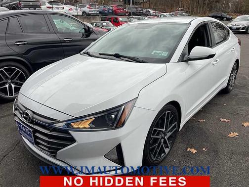 2019 Hyundai ELANTRA SE