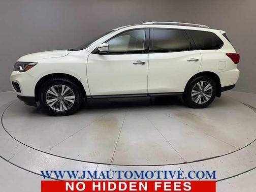 2019 Nissan Pathfinder S
