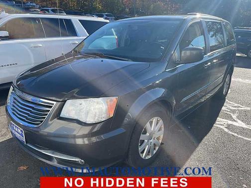 2016 Chrysler Town & Country Touring