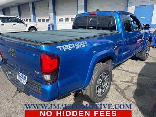 Blazing Blue Pearl 2018 Toyota Tacoma TRD Sport