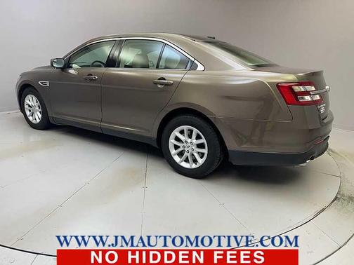 2015 Ford Taurus SE