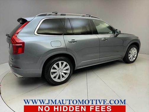 2019 Volvo XC90 T6 Momentum