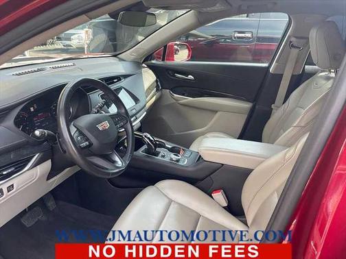 2020 Cadillac XT4 Premium Luxury