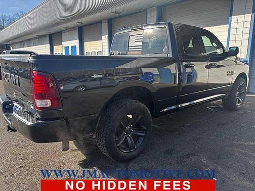 2017 RAM 1500 Night Quad Cab 4x4 6'4' Box