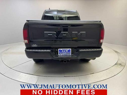 2017 RAM 1500 Night Quad Cab 4x4 6'4' Box