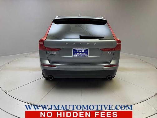 2021 Volvo XC60 T5 Momentum