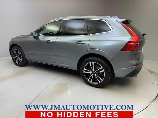 2021 Volvo XC60 T5 Momentum