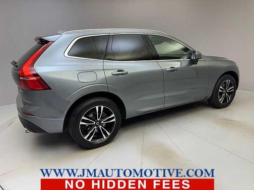 2021 Volvo XC60 T5 Momentum