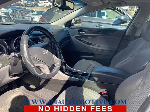 2013 Hyundai SONATA SE