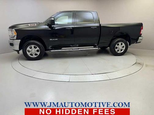 Diamond Black Crystal Pearlcoat 2024 RAM 2500 Big Horn Crew Cab 4x4 6'4' Box