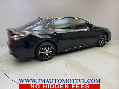 Midnight Black Metallic 2023 Toyota Camry SE