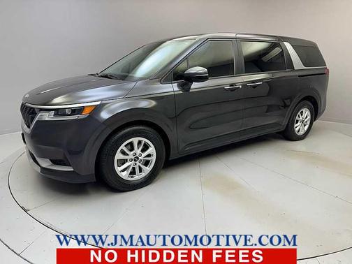 2022 Kia Carnival LX