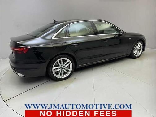 2022 Audi A4 45 S line Premium Plus