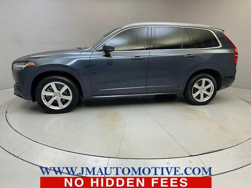 2023 Volvo XC90 B5 Core