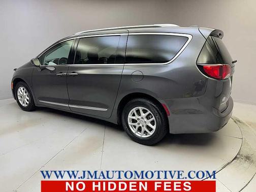 Granite Crystal Metallic Clearcoat 2020 Chrysler Pacifica Touring L
