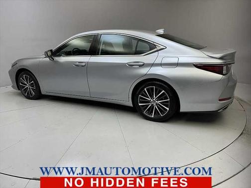 2022 Lexus ES 350 Base