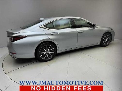 2022 Lexus ES 350 Base