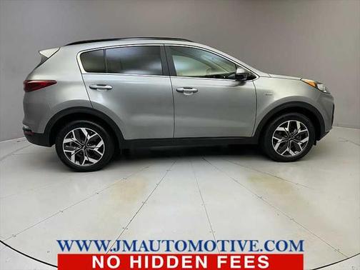 2022 Kia Sportage EX