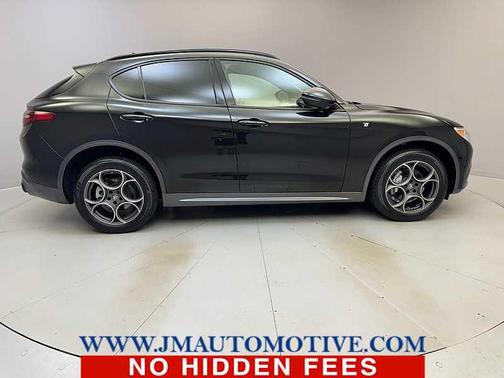 2022 Alfa Romeo Stelvio Ti