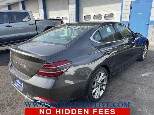 2022 Genesis G70 2.0T RWD