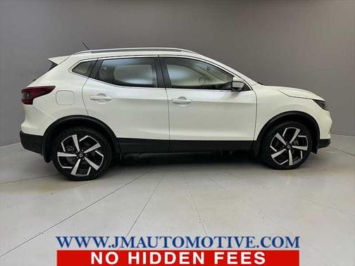 2022 Nissan Rogue Sport SL