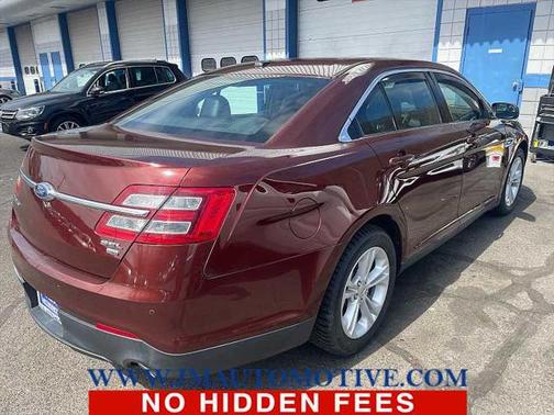 2015 Ford Taurus SEL