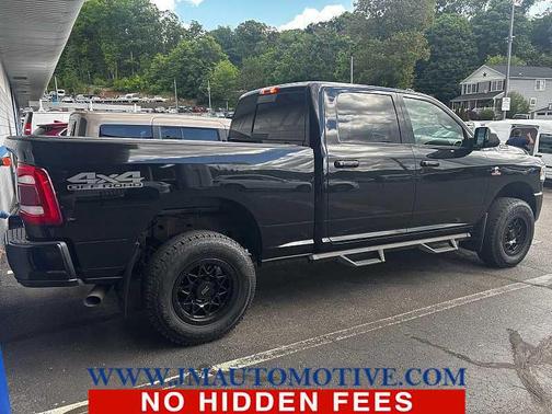 Diamond Black Crystal Pearlcoat 2019 RAM 2500 Big Horn Crew Cab 4x4 6'4' Box