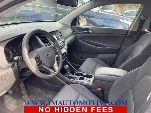2017 Hyundai TUCSON SE