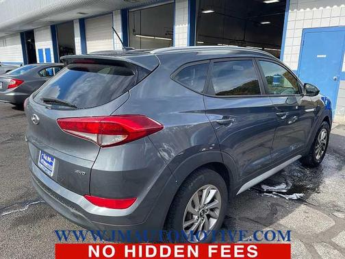 2017 Hyundai TUCSON SE