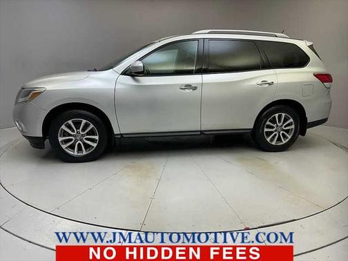 2014 Nissan Pathfinder SV