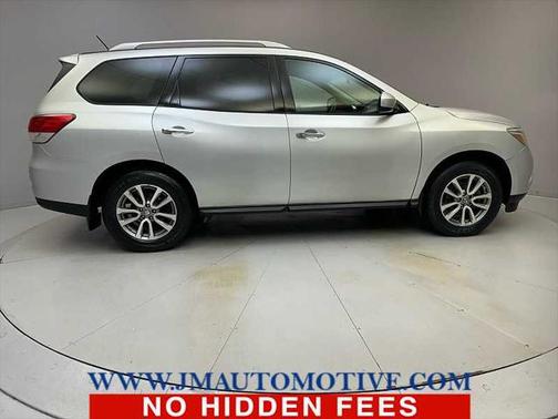 2014 Nissan Pathfinder SV