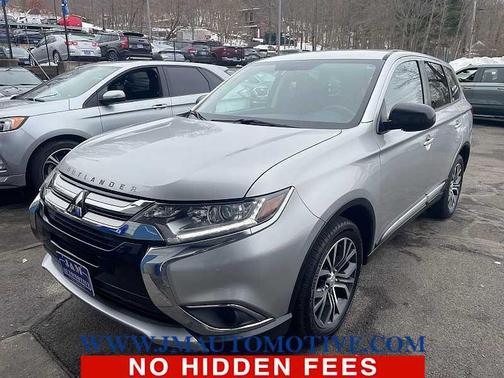 2018 Mitsubishi Outlander ES
