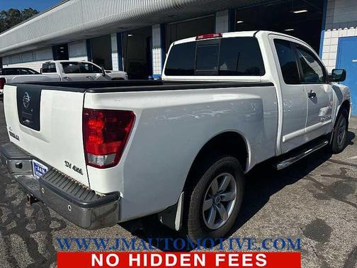 2011 Nissan Titan SV