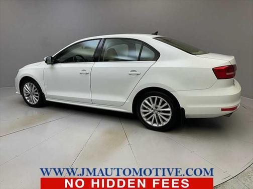2015 Volkswagen Jetta Auto SE w/Connectivity/Navigation