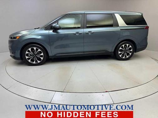 2024 Kia Carnival EX