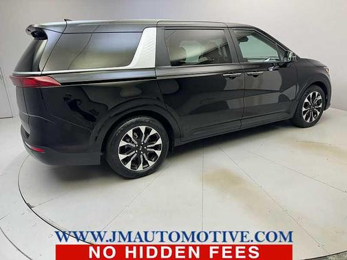 2022 Kia Carnival EX