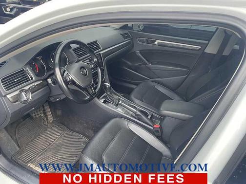 2017 Volkswagen Passat 1.8T SE