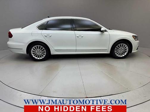 2017 Volkswagen Passat 1.8T SE